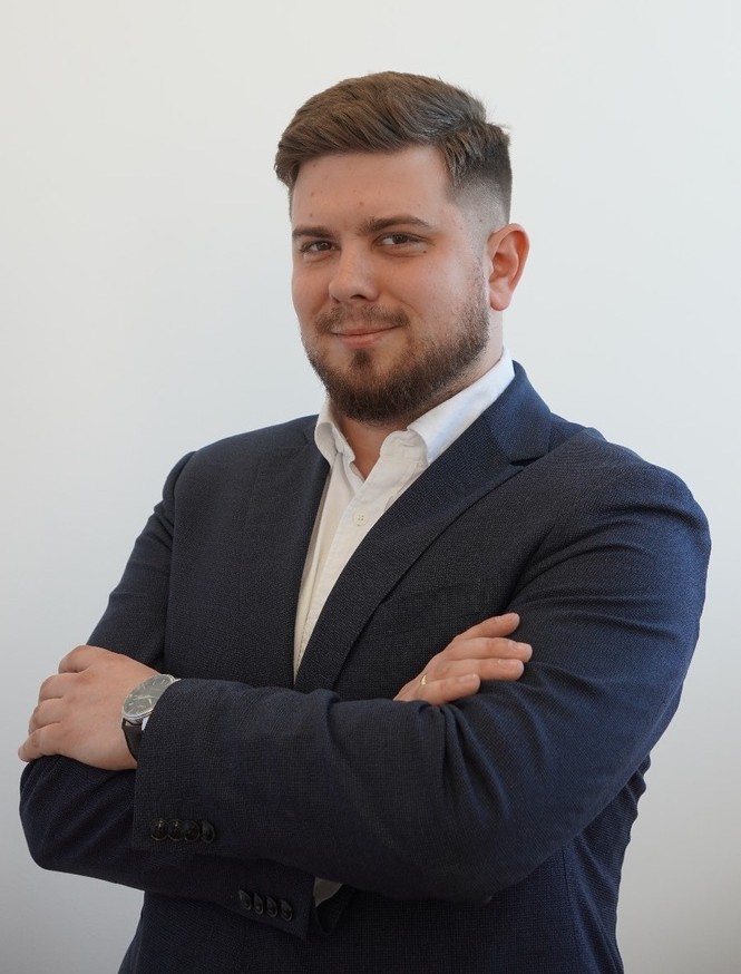 Karol Wiśniewski - pośrednik kredytowy i negocjator nieruchomości